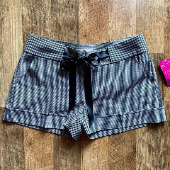 Candie's High Waist Black and‎ Gray Shorts with Wide Waistband - Picture 1 of 6